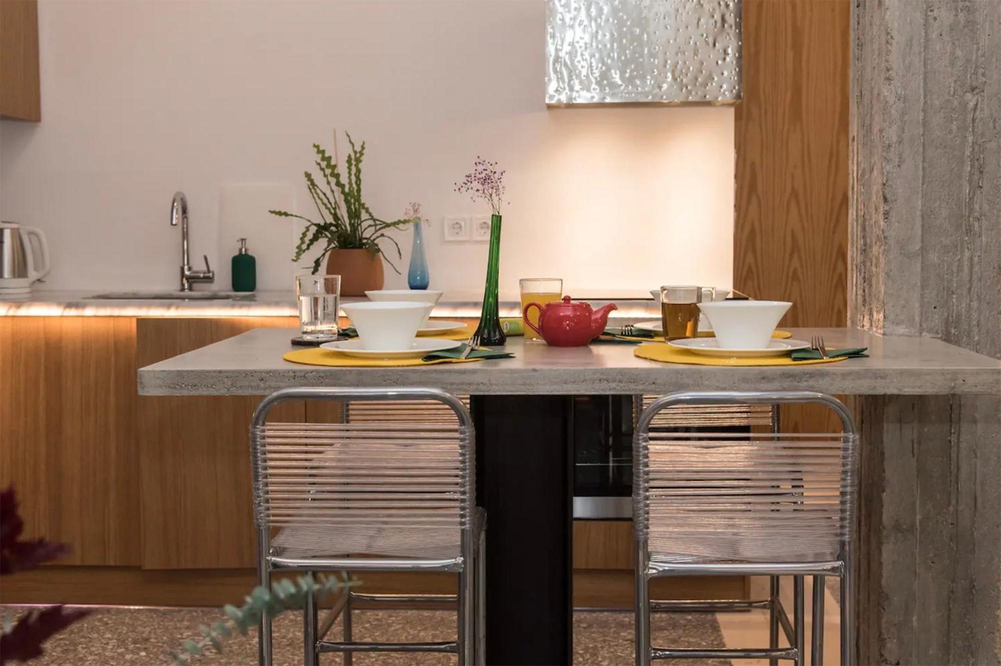 Am16 Suites Атина Екстериор снимка